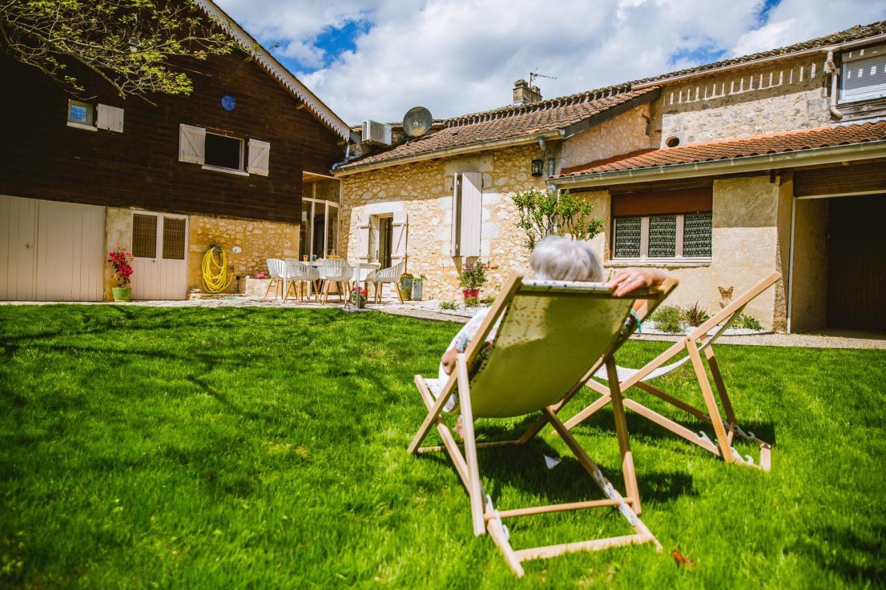 L'Esprit Du 24 Bed and Breakfast Rouffignac-de-Sigoules Eksteriør billede
